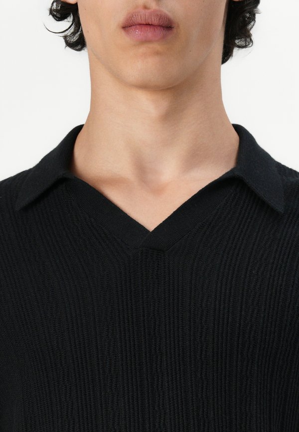 SHOP  - Polo shirt4