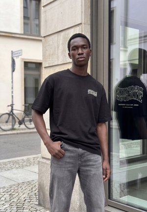 Dropsize, MIRRORED LOGO - T-shirt con stampa - black