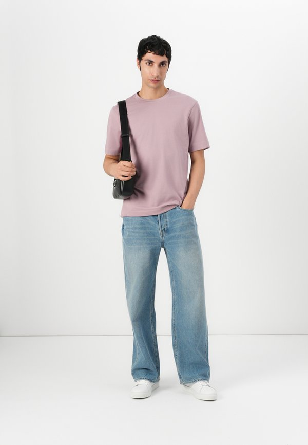 RAPHAEL - Basic T-shirt - purple3