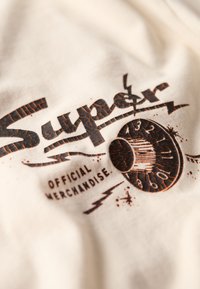 Superdry & Co LO-FI PUNK GRAPHIC - T-shirts print - cream