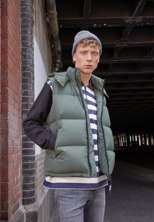 ALASKA VEST - Chaleco - avalon green