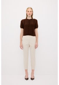 adL DETAILED SHORT SLEEVE - Top - brown