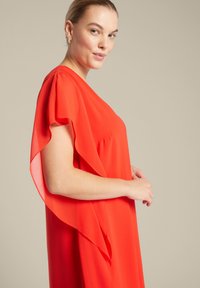 Elena Mirò GEORGETTE CON MANICHE VOLANT - Freizeitkleid - rosso