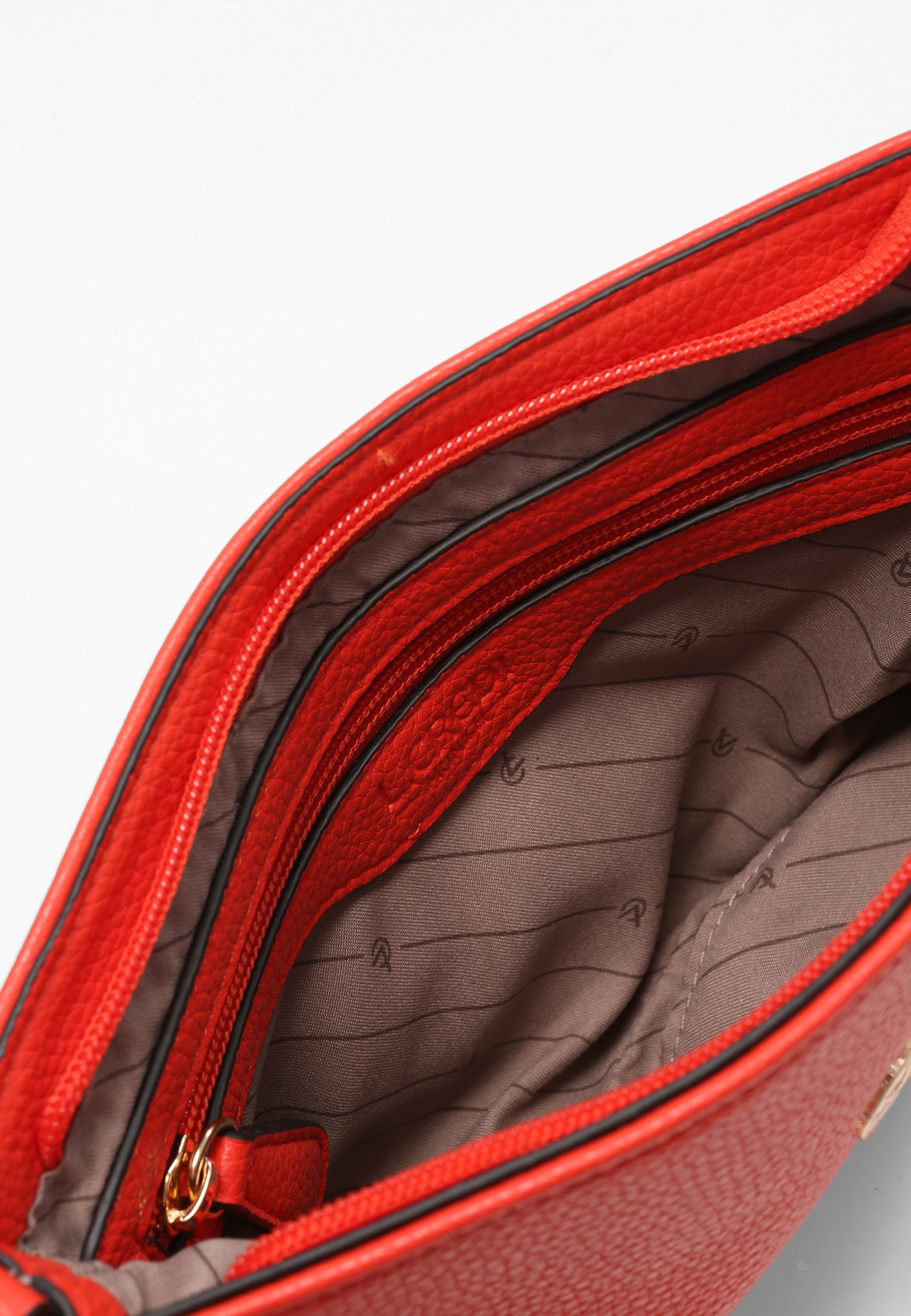 Collezione borse donna pochette, sconti dal 10% al 90%: prezzi | Drezzy