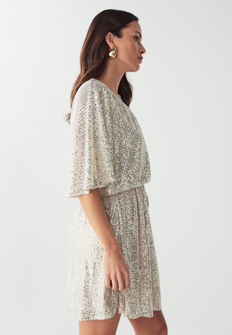 BWLDR DANAE - Cocktail dress / Party dress - champagne sequin/nude - Zalando