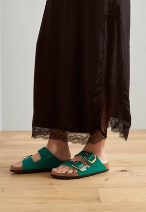 ARIZONA LENA NARROW - Sandaler - green