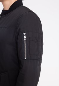 Bombers ORIGINAL 104-W - Wintermantel - black