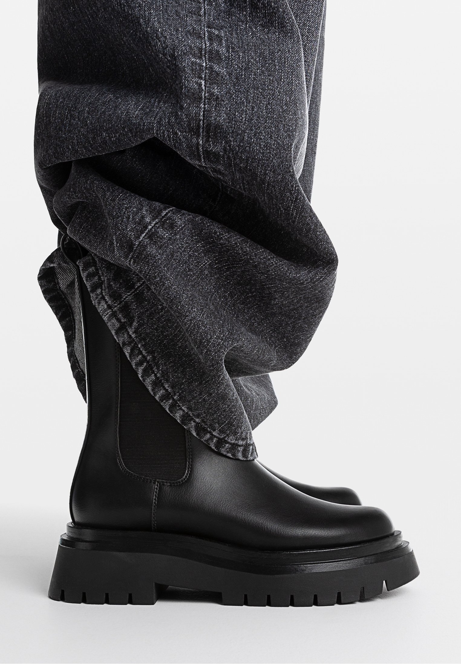 ankle boots with mens chunky sole chelsea boots