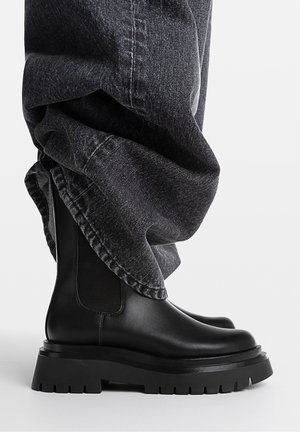 Ankle boot