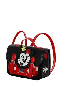 Bolso de cuero sintético negro con acentos rojos, que presenta un diseño de Minnie Mouse, con lunares blancos y asas rojas ajustables.