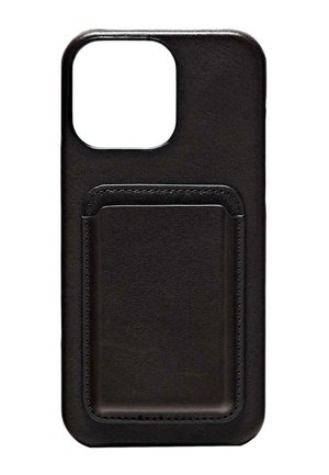 Coque de téléphone en cuir noir avec une grande découpe pour l'appareil photo et une poche porte-cartes attachée à l'arrière.