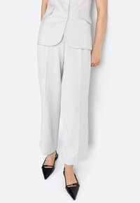 Rich & Royal Pantaloni - pearl white