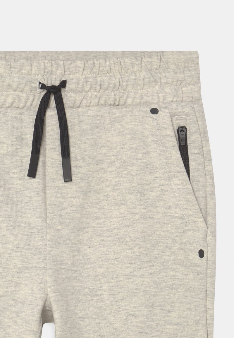 Kinder Stoffhosen | GAP RELAXED FIT TECH PANT Jogginghose grey heather/grau-meliert - PY43911 Kinder Stoffhosen | GAP RELAXED FIT TECH PANT Jogginghose grey heather/grau-meliert - PY43911