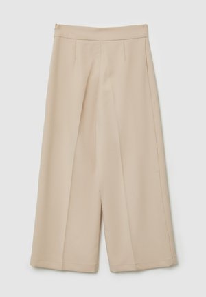 Pantaloni beige a vita alta a gamba larga con pieghe frontali e chiusura con zip laterale, presentati su uno sfondo chiaro uniforme.