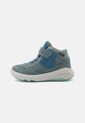 Zapatillas Altas Superfit Happy Para Niña - Tejido Suave, Cierre Velcro, Suela Flexible