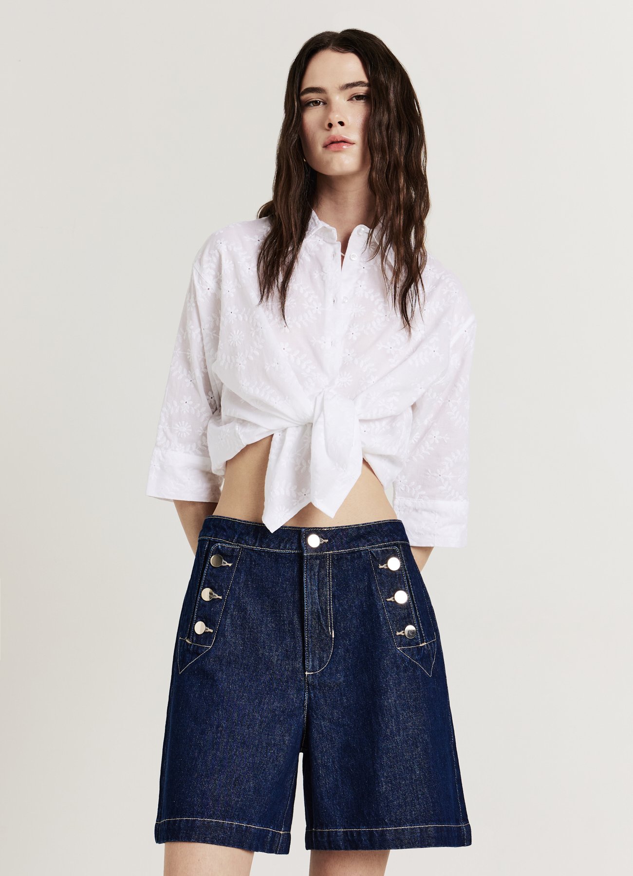 Frankie Malone Bermuda Di Jeans Con Strappi E Stisce Laterali: In