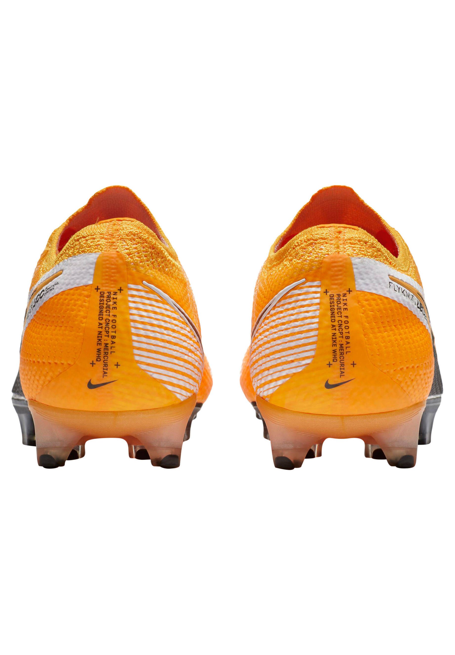 nike moulded studs