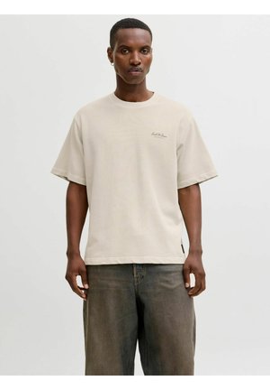 Pamata T-krekls - moonbeam