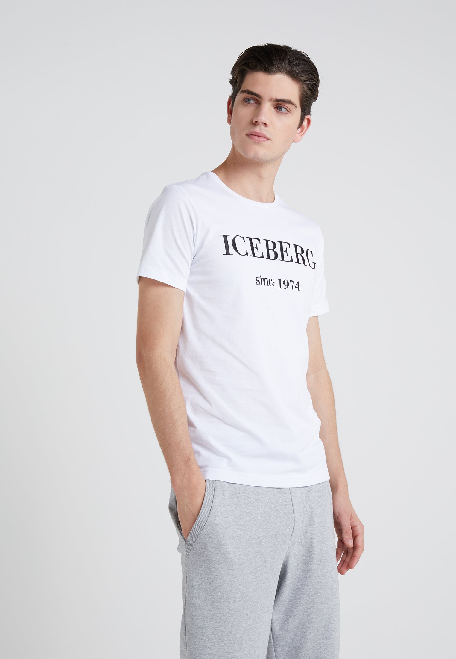 Iceberg T shirt print bianco ottico Zalando.nl Iceberg T shirt print bianco ottico Zalando.nl