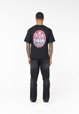 CLOSURE London VINTAGE STAMP TEE - Apdrukāts T-krekls - black