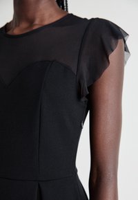 VILA Koktejlové šaty / šaty na párty - black