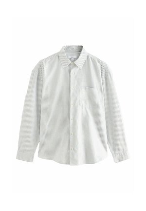 Chemise blanche à manches longues avec fines rayures verticales grises et une poche poitrine, posée à plat sur un fond blanc.