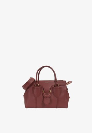 Borsa in pelle rossa con texture, dotata di doppi manici arrotondati, una tracolla staccabile, hardware in tono oro e tasche a contrasto.