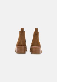 Clarks Botines bajos - brown