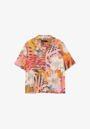 Cămașă cu mâneci scurte și nasturi, cu modele vibrante tropicale florale și frunze în nuanțe de roz, portocaliu, alb și verde.