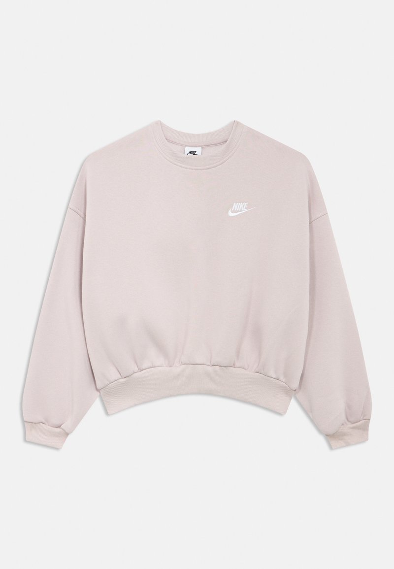 Svetloružová krátka mikina z mäkkej látky, s okrúhlym výstrihom, dlhými nadýchanými rukávmi a bielym logom Nike na ľavej strane hrudníka.