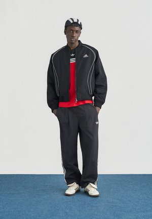 Poradie 6: adidas Originals - TEAMGEIST - Ľahká bunda