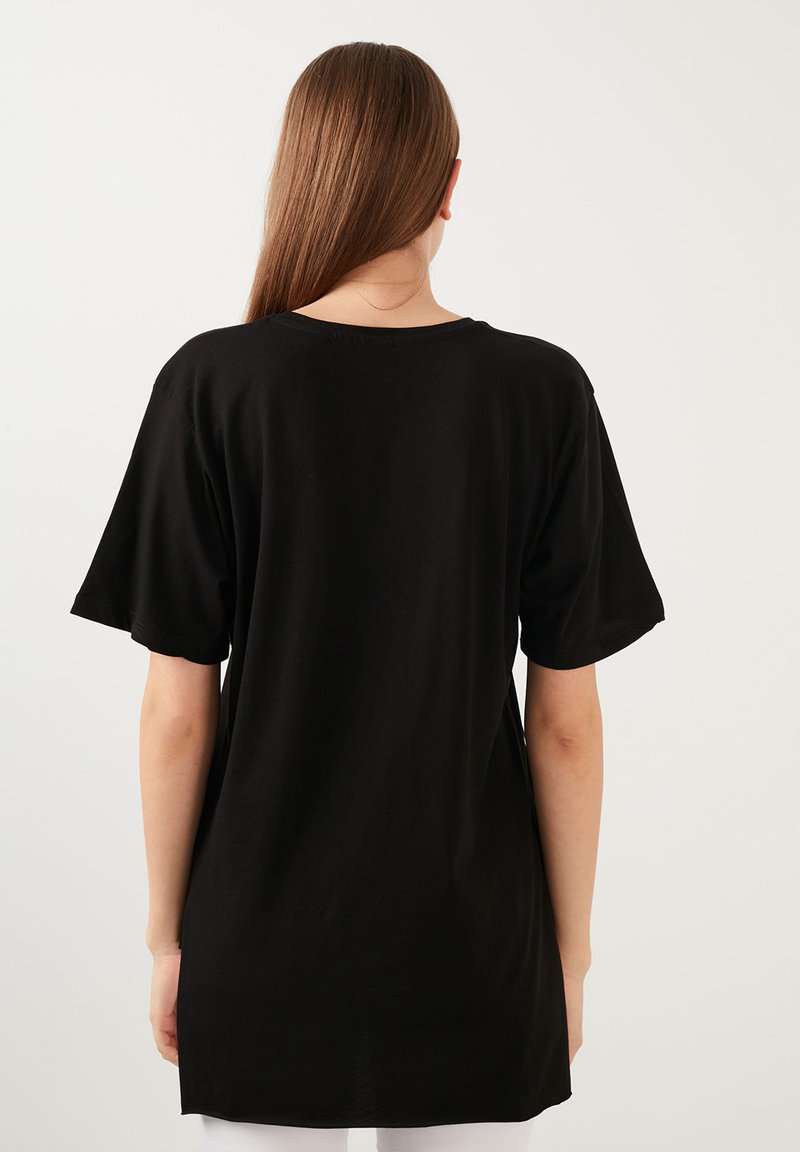 Damen T-Shirts | LELA T-Shirt print black/schwarz - OM46570 Damen T-Shirts | LELA T-Shirt print black/schwarz - OM46570