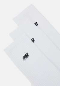 New Balance ESSENTIALS CUSHIONED CREW SOCKS PATCH LOGO 3 PACK - Zoknik - white