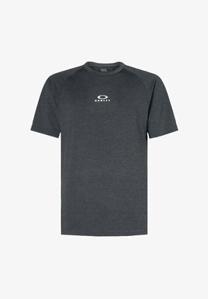 T-shirt Oakley grigio scuro a maniche corte con scollo rotondo e piccolo logo bianco Oakley centrato sul petto.