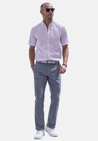 john devin Hemd - rosa gestreift