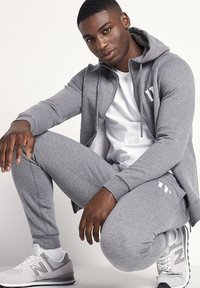 11 DEGREES JOGGERS - Pantalones deportivos - grey