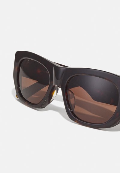 Alexander McQueen UNISEX - Napszemüvegek - havana/brown