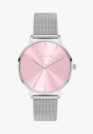 Runde silberne Uhr mit einem rosa metallischen Zifferblatt, silbernen Stundenmarkierungen und einem silbernen Mesh-Armband. Sie besitzt ein minimalistisches Design und einfache Zeiger.