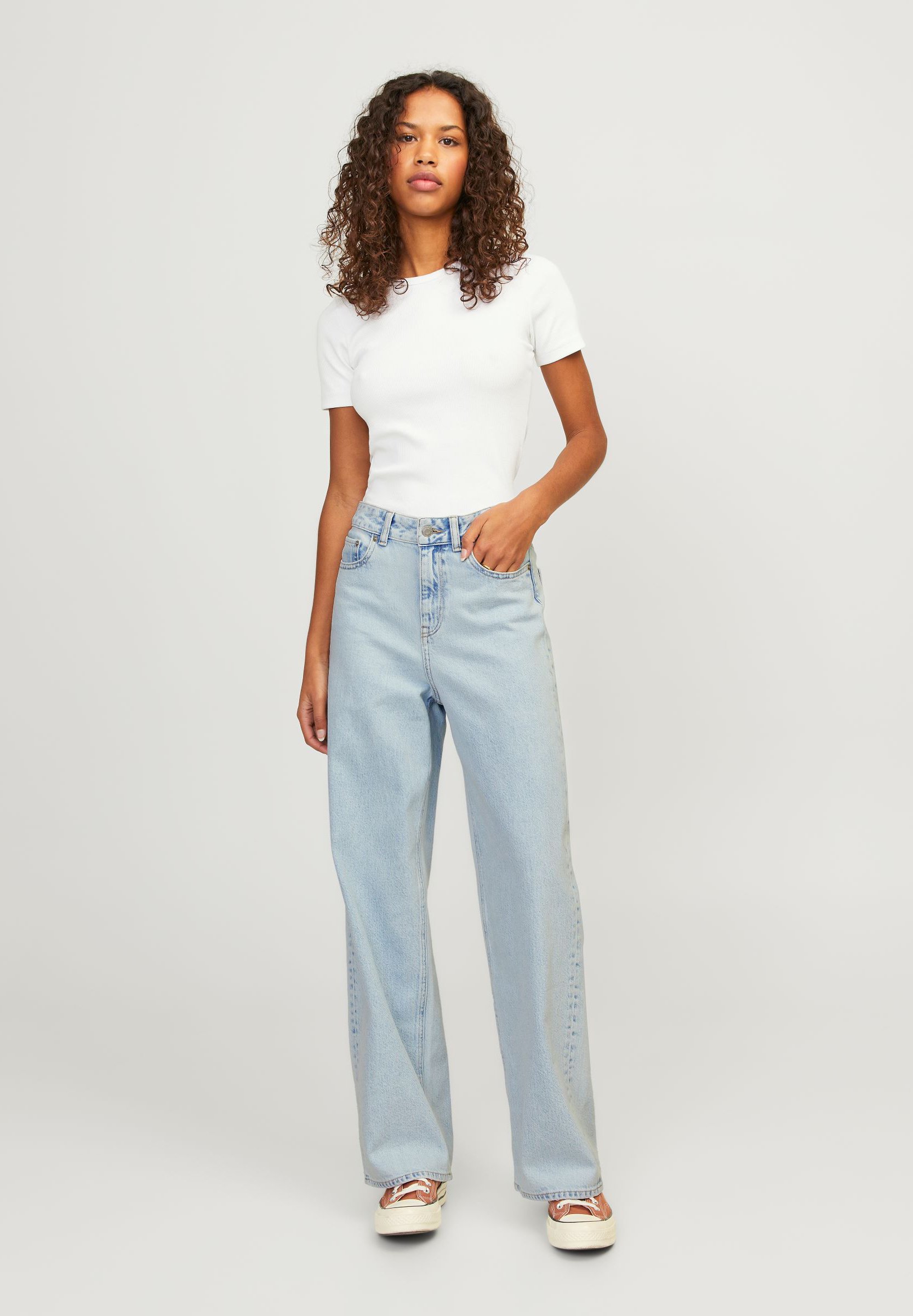 [ ] Wide Fit CK Indigo Light Blue Jeans ★人気★ ONLY GIRLS KOGJUICY WIDE LEG HEART - Flared Jeans - light