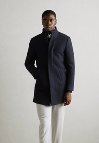 Isaac Dewhirst NEW COMFORT FUNNEL NECK COAT - Abrigo corto - navy