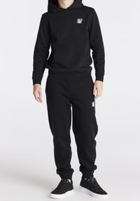 SIKSILK Felpa - black