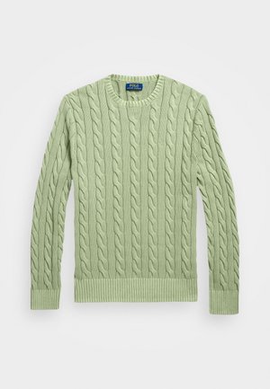 Pull à col rond en maille torsadée vert clair avec manches longues et poignets, ourlet et encolure côtelés, étiquette Polo Ralph Lauren à l'intérieur du col.