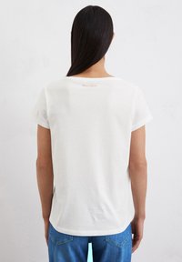Thumbnail Image 3