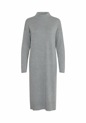 Szürke kötött ruha magas bordás nyakrésszel, hosszú ujjakkal és lazább fitten, térd alá érő hosszal, sima textúrával.