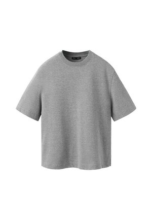 Jednostavna siva majica kratkih rukava s okruglim izrezom i opuštenim krojem, prikazana na bijeloj pozadini.