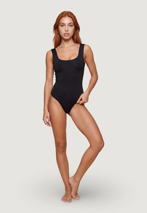 I AM, Body - black