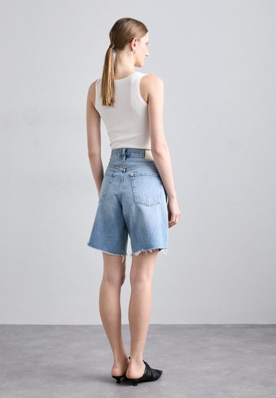Citizens of Humanity AYLA - Shorts vaqueros - gemini light indigo