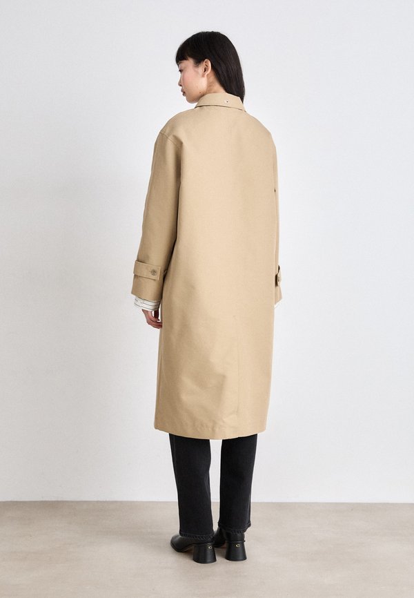 Trenchcoat - pale khaki3