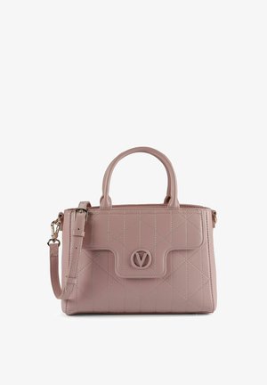 Gestepptes Blush-Handtasche aus Leder mit zwei oberen Griffen, abnehmbarem Schulterriemen und einer vorderen Klappe mit einem runden Logo.