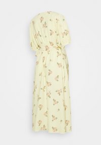 Glamorous Bloom WRAP AROUND DRESSES WITH TIE DETAIL - Vestido de dia - yellow/pink rose